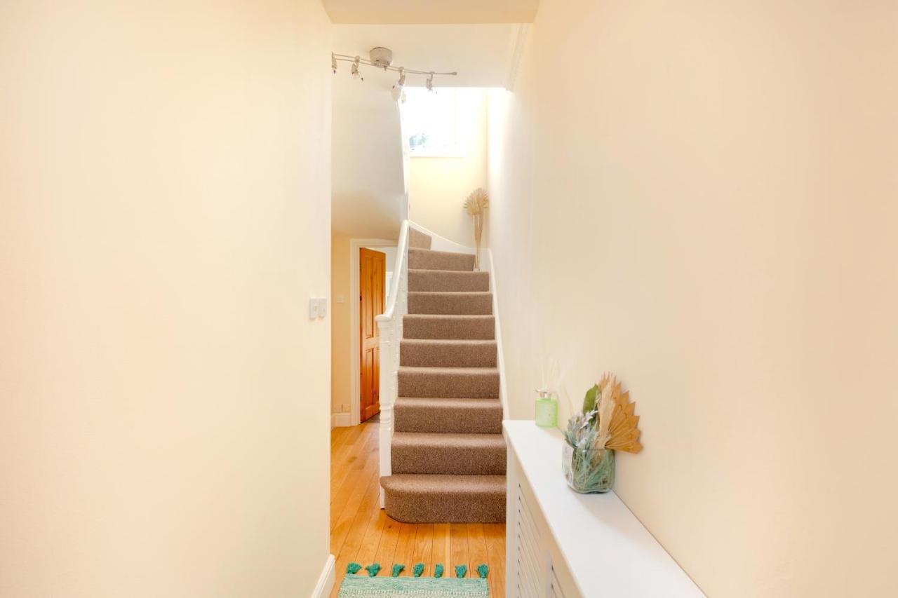 Stylish House In Wimbledon Villa Londres Exterior foto